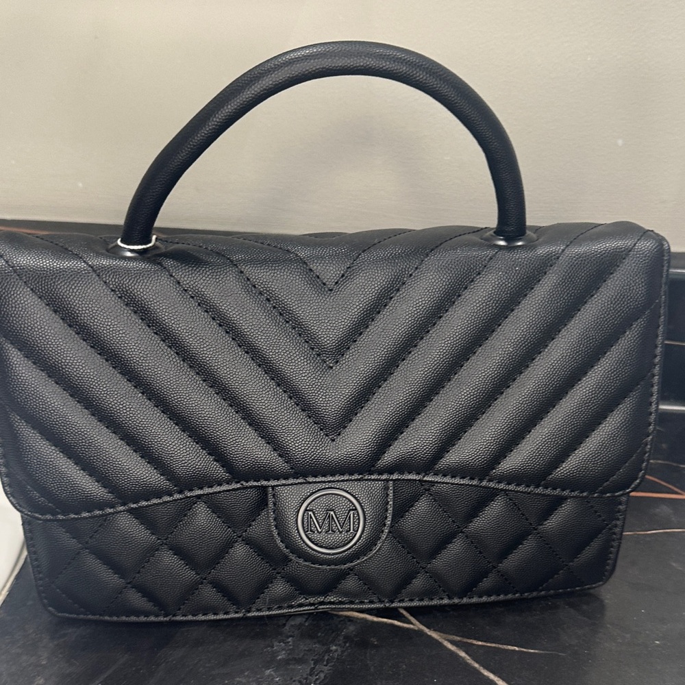 Elegant Black Quilted Shoulder Bag